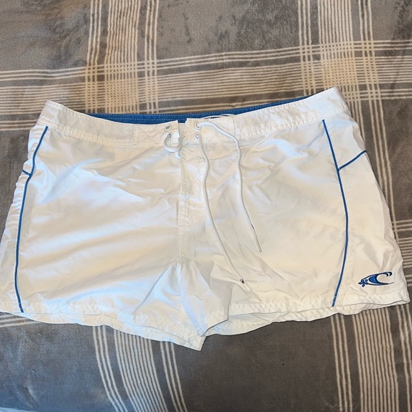 O'Neill Other - White O’Neill board shorts